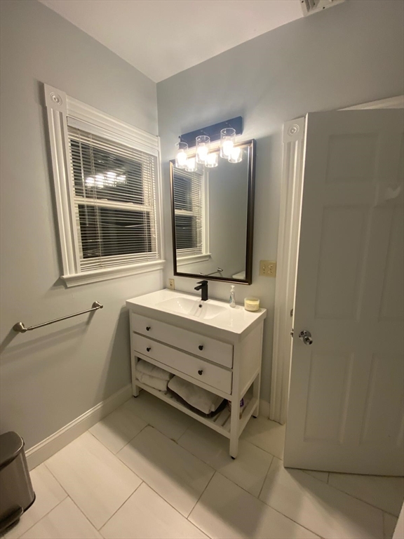 10 Union Ave, Boston