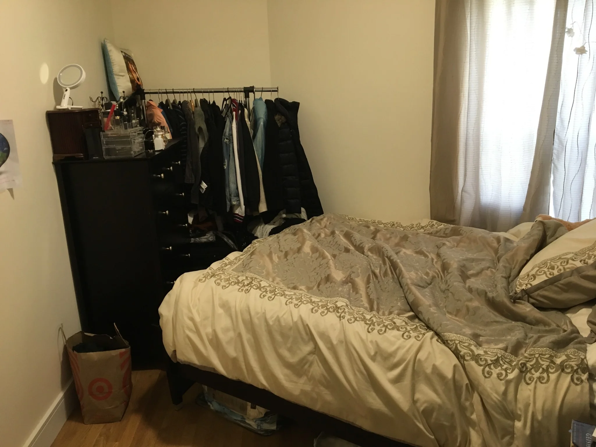 877 Beacon St, Fenway