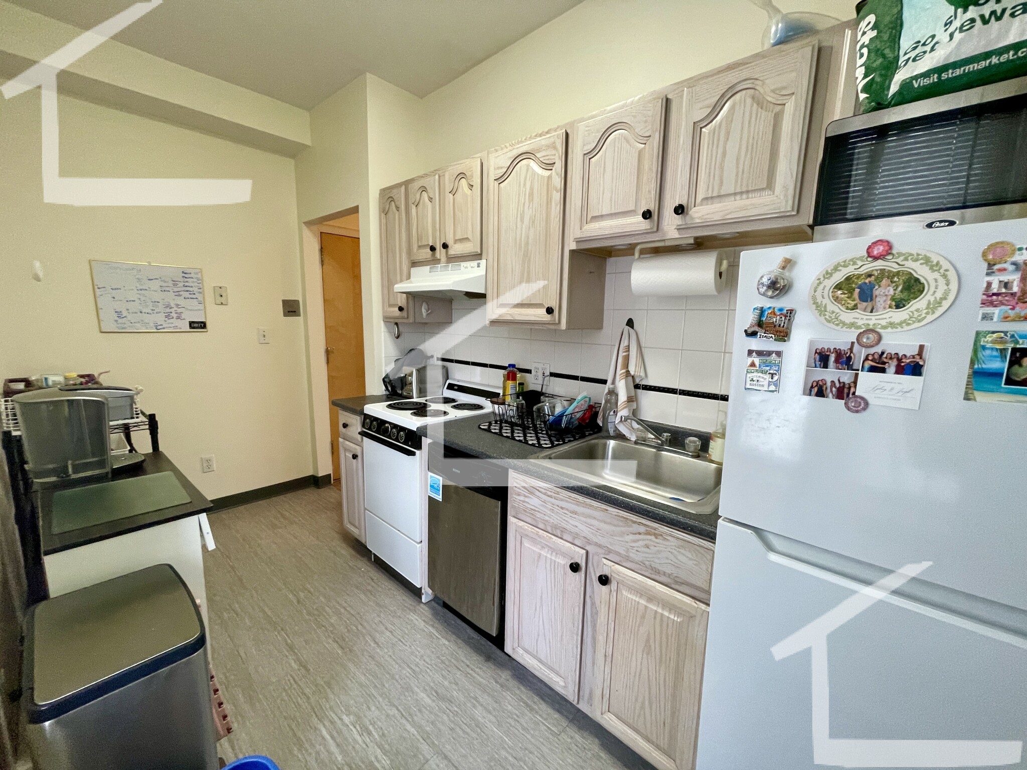 206 Chestnut Hill Ave, Brighton