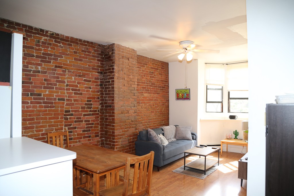 76 E Brookline St, South End