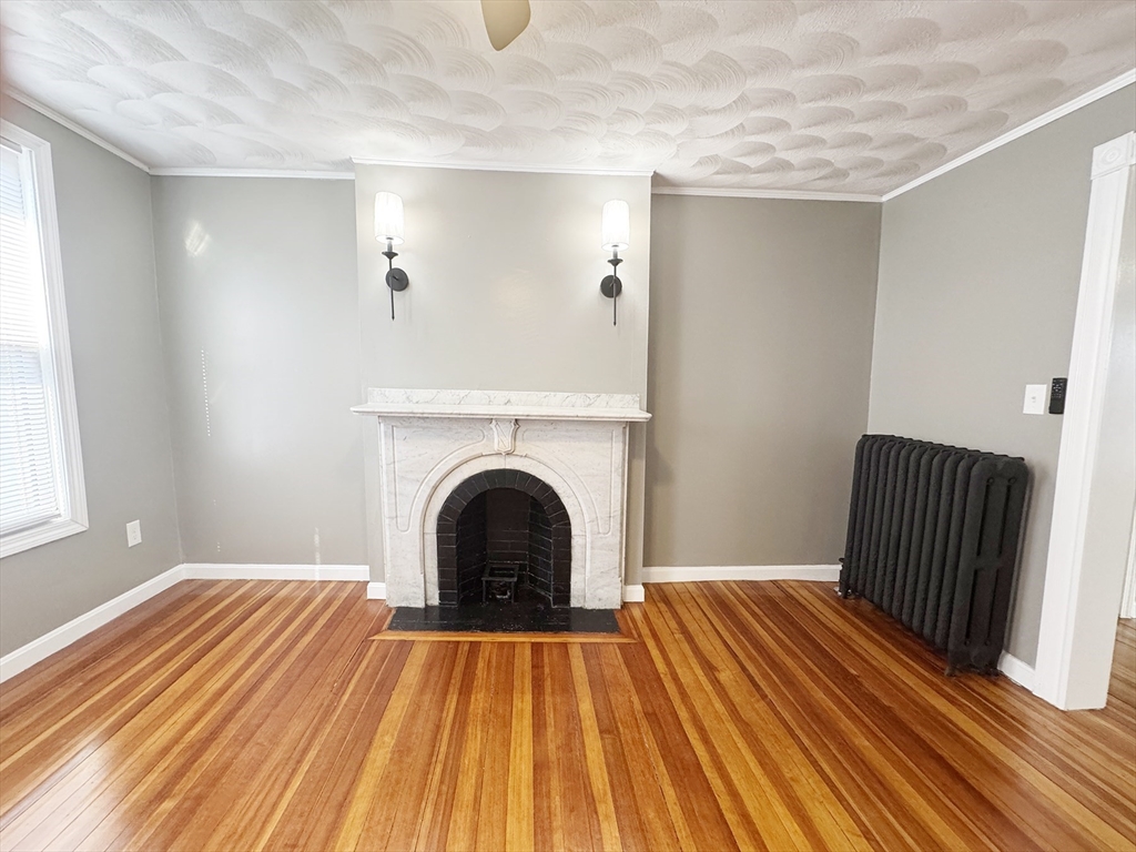 19 Saratoga St, East Boston