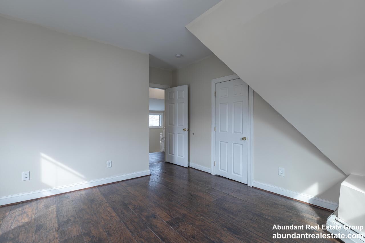 376 Medford St, Winter Hill