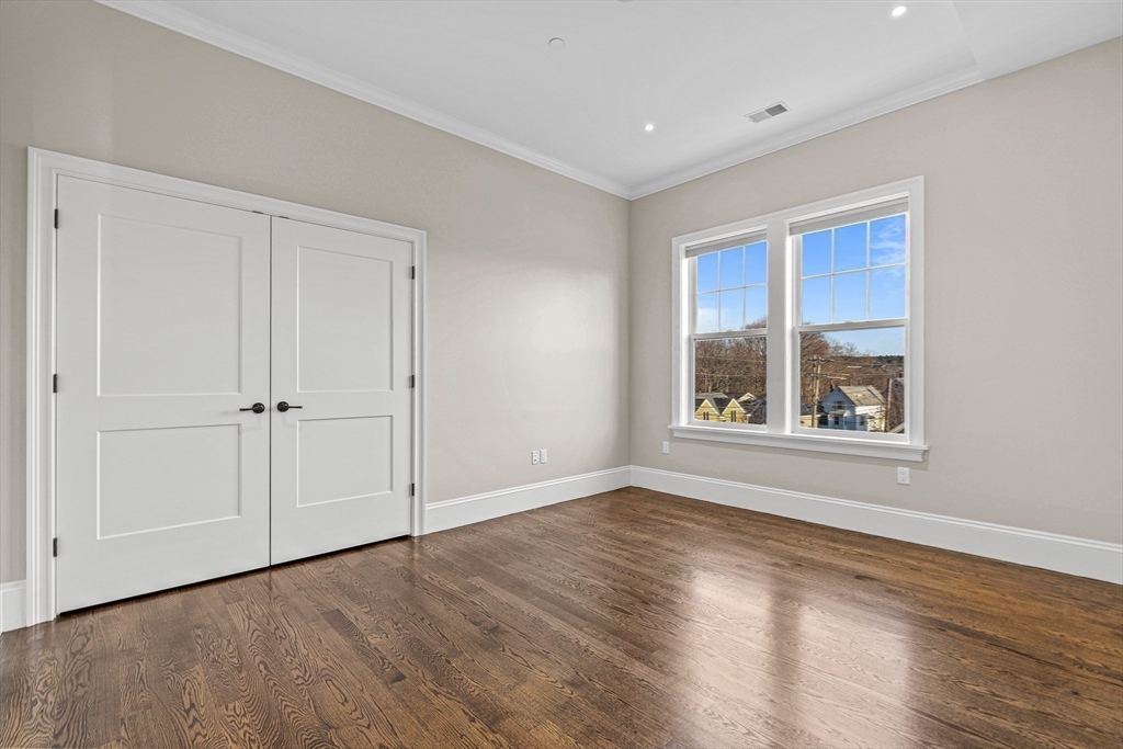 846 Main St, Winchester