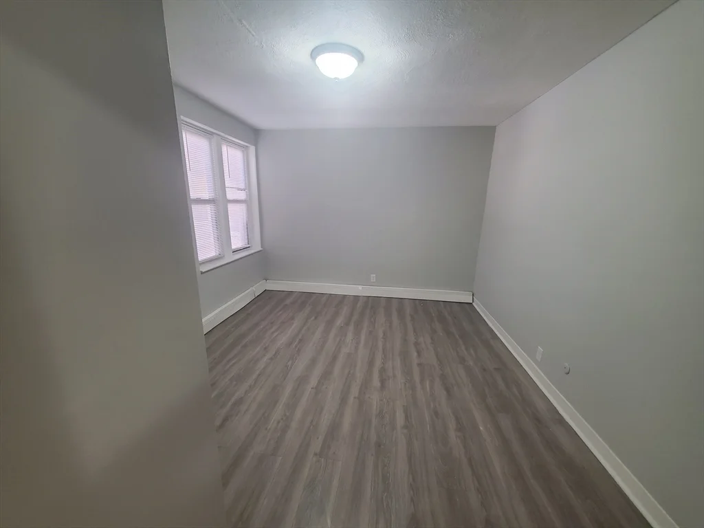 4 Abbotsford, Roxbury