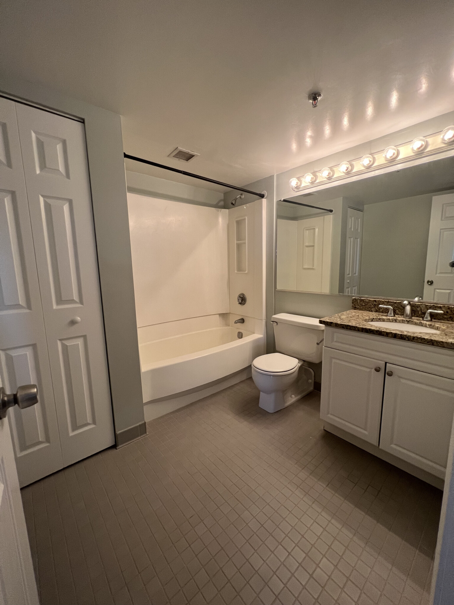 15 North Beacon St, Allston