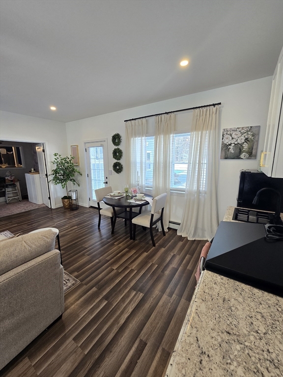 42 Salem St, Wilmington