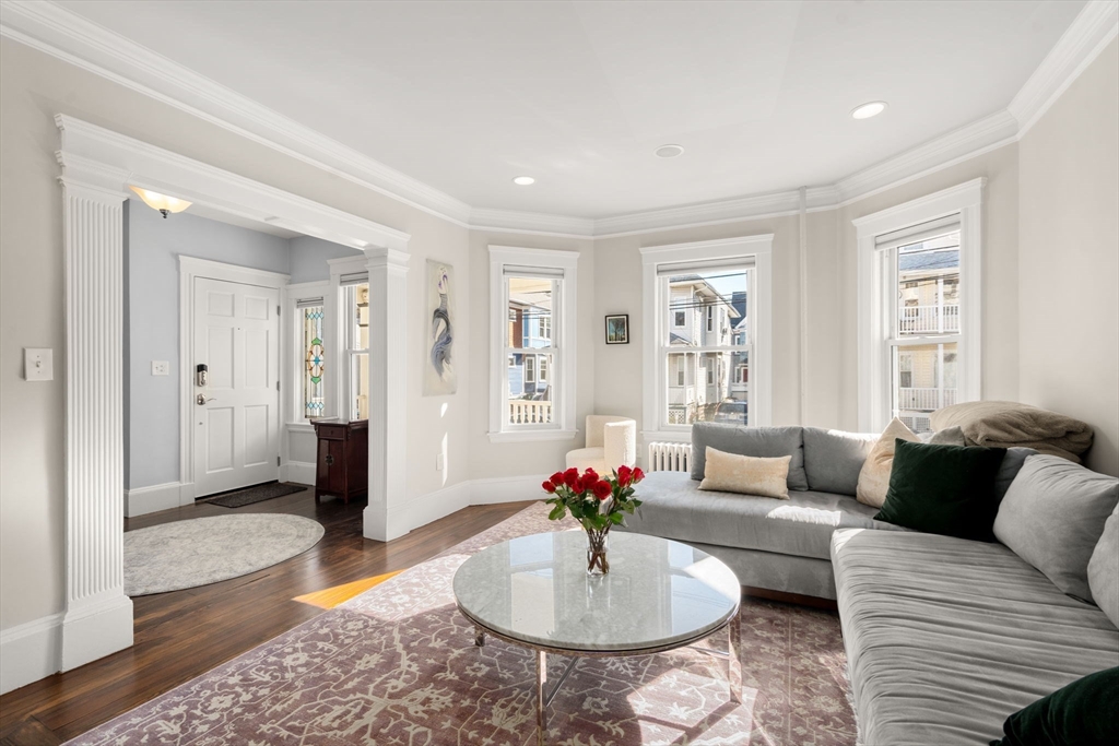 84 Pearson Rd, Tufts