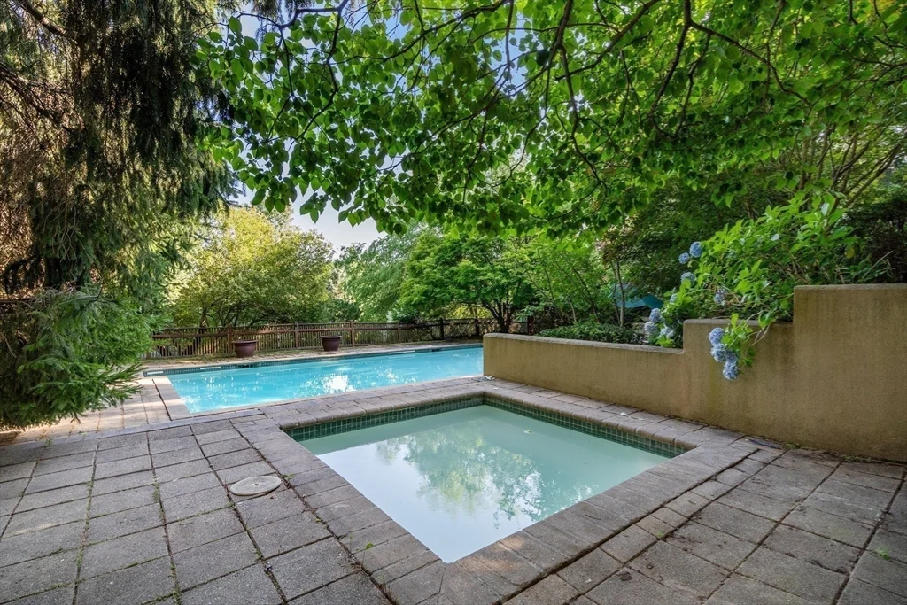 225 Kenrick St, Newton