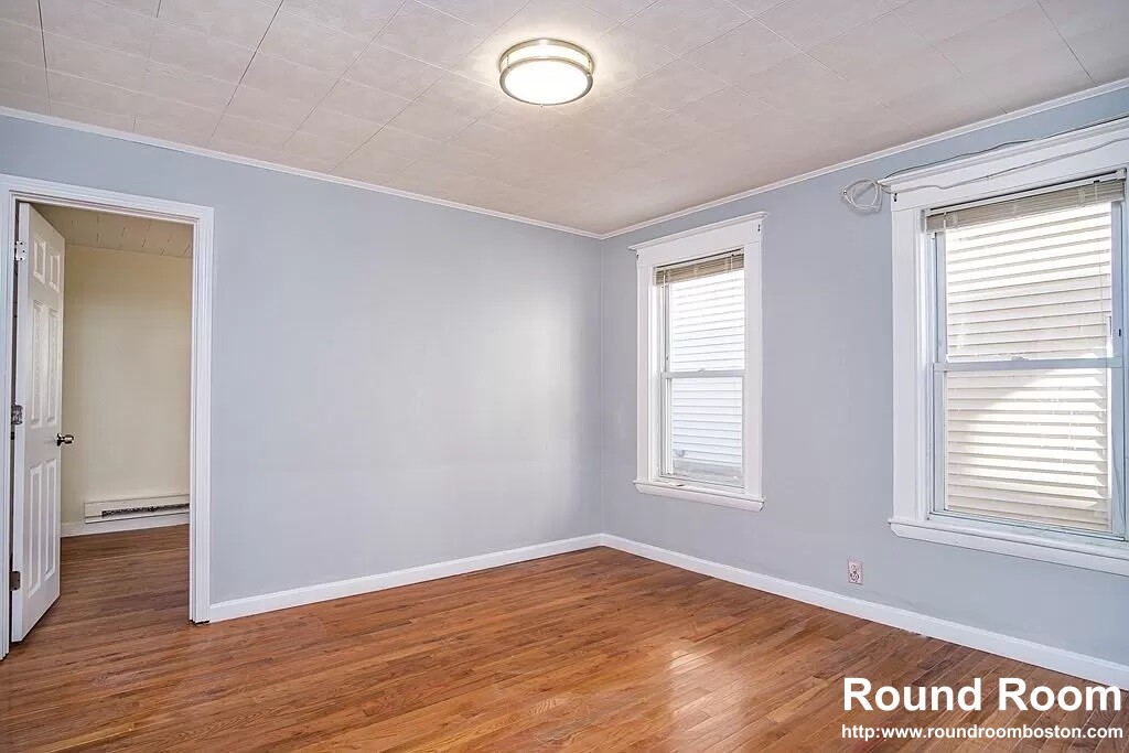 28 Moreland St, Winter Hill