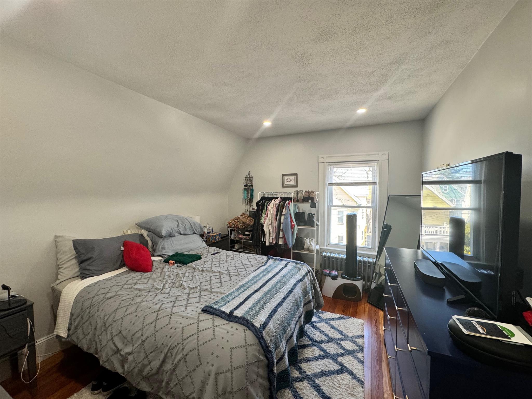 148 Willow Ave, Powder House Square