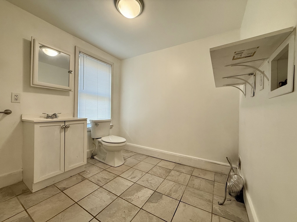 42 Broad St, North Attleboro