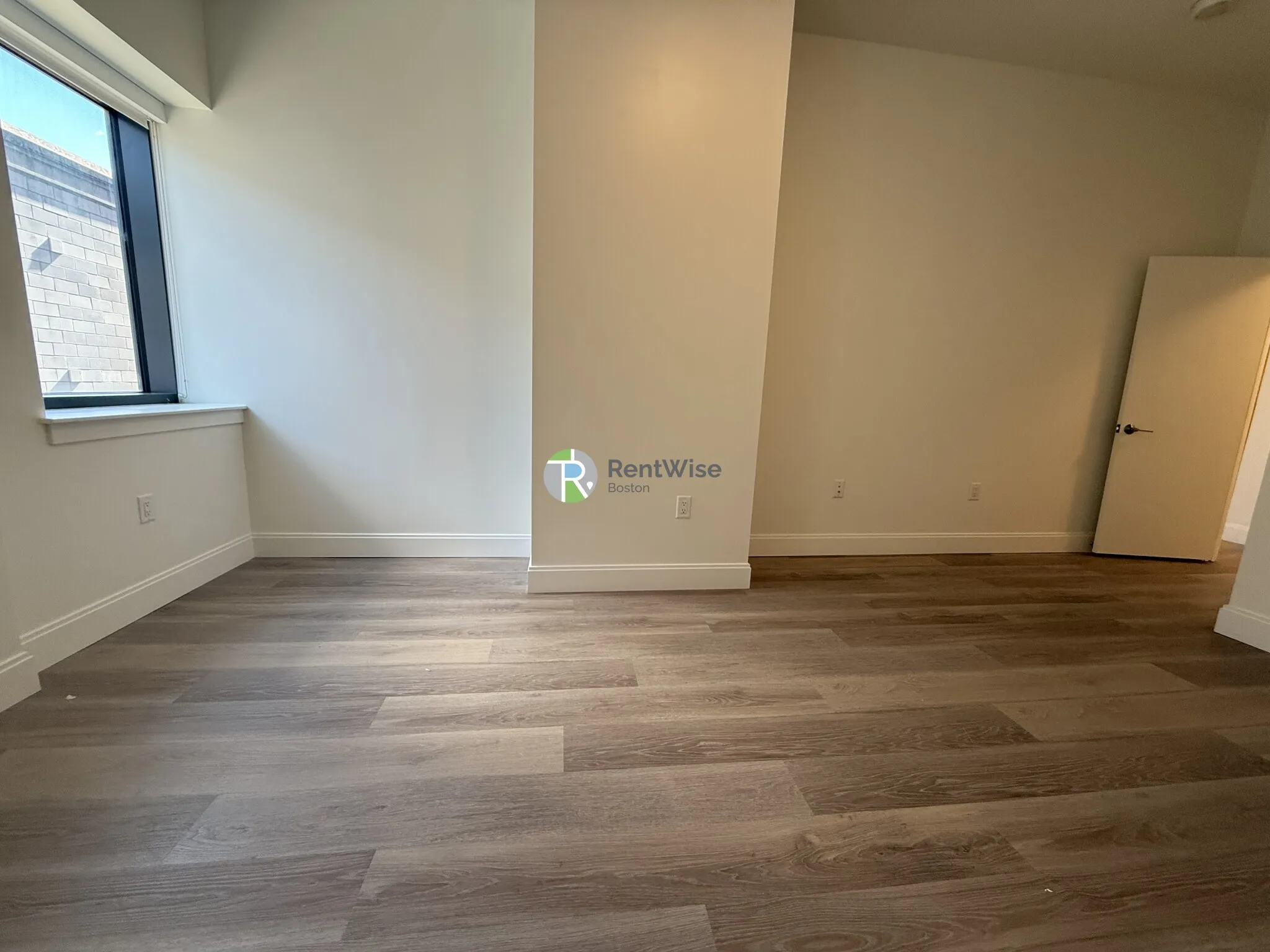 1079 Commonwealth Ave, Allston