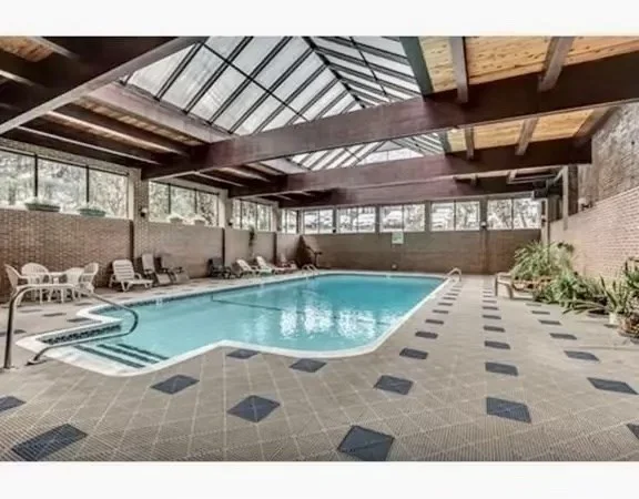 64 Forest St, Medford