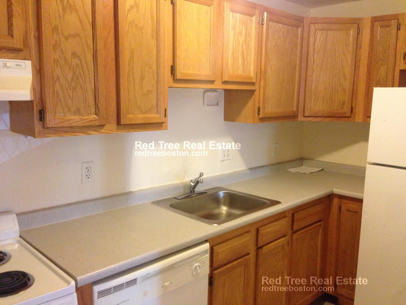 83 Gardner St, Allston