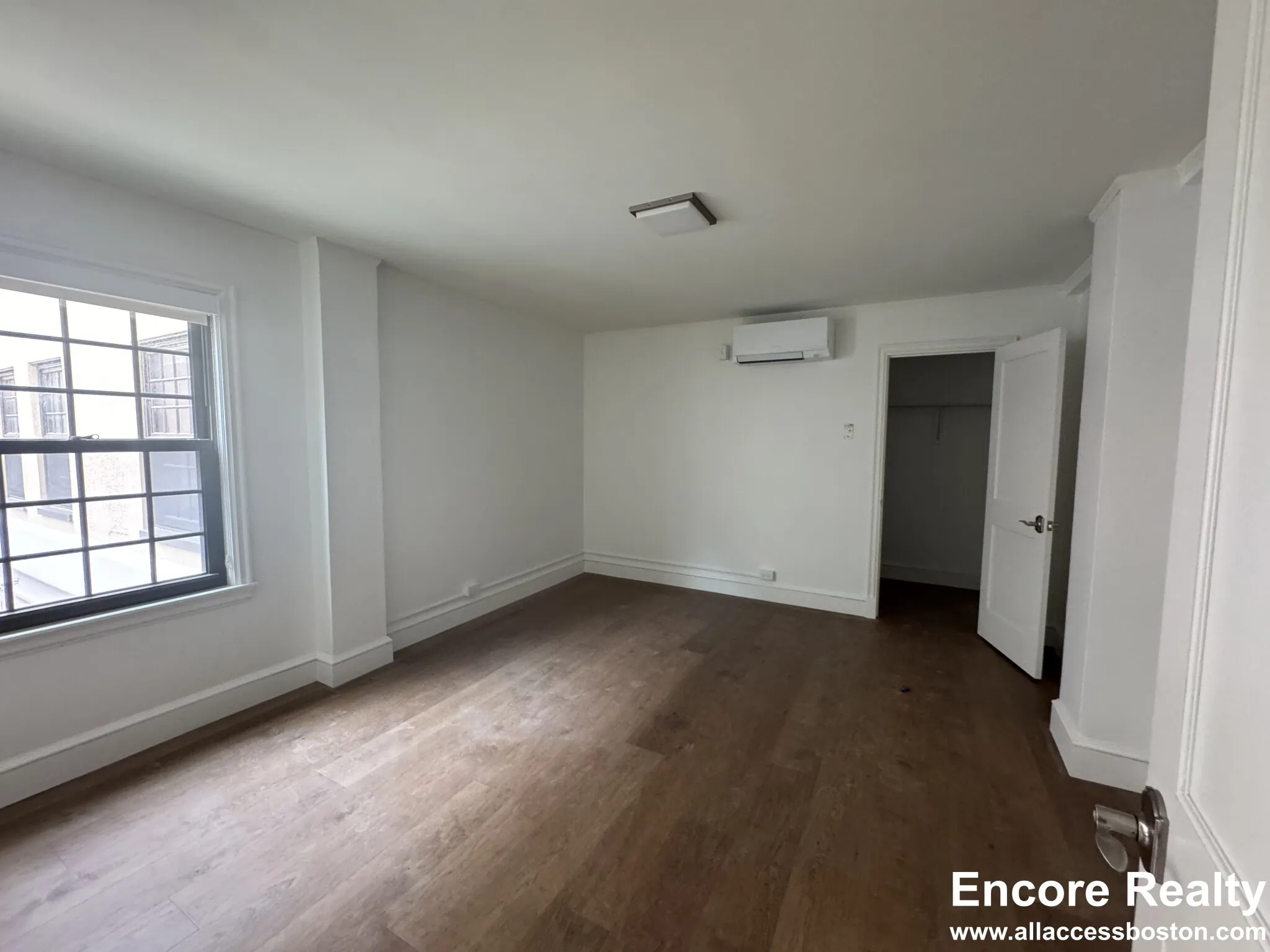 1200 Massachusetts Ave, Riverside