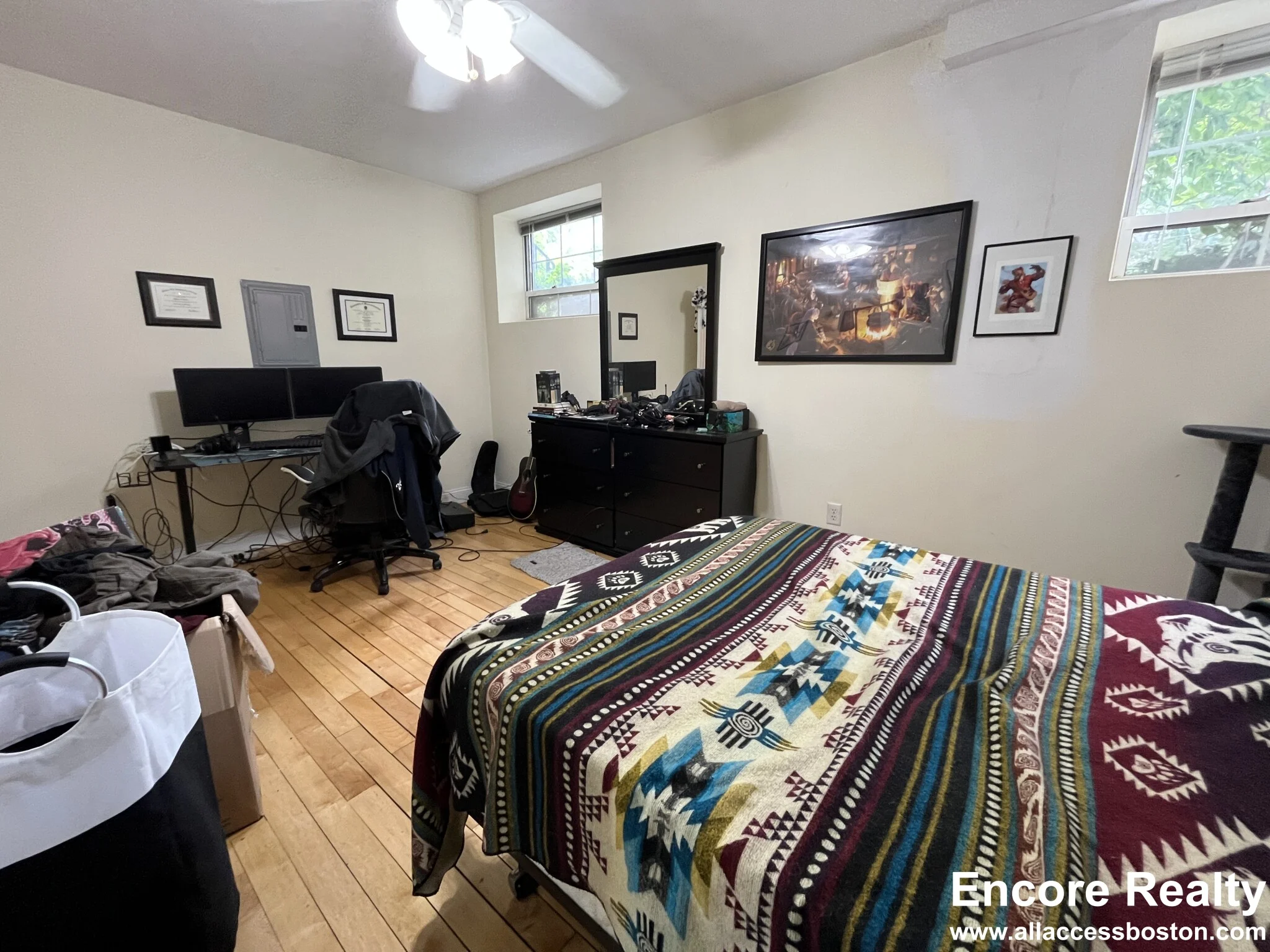 1555 Beacon St, Brookline