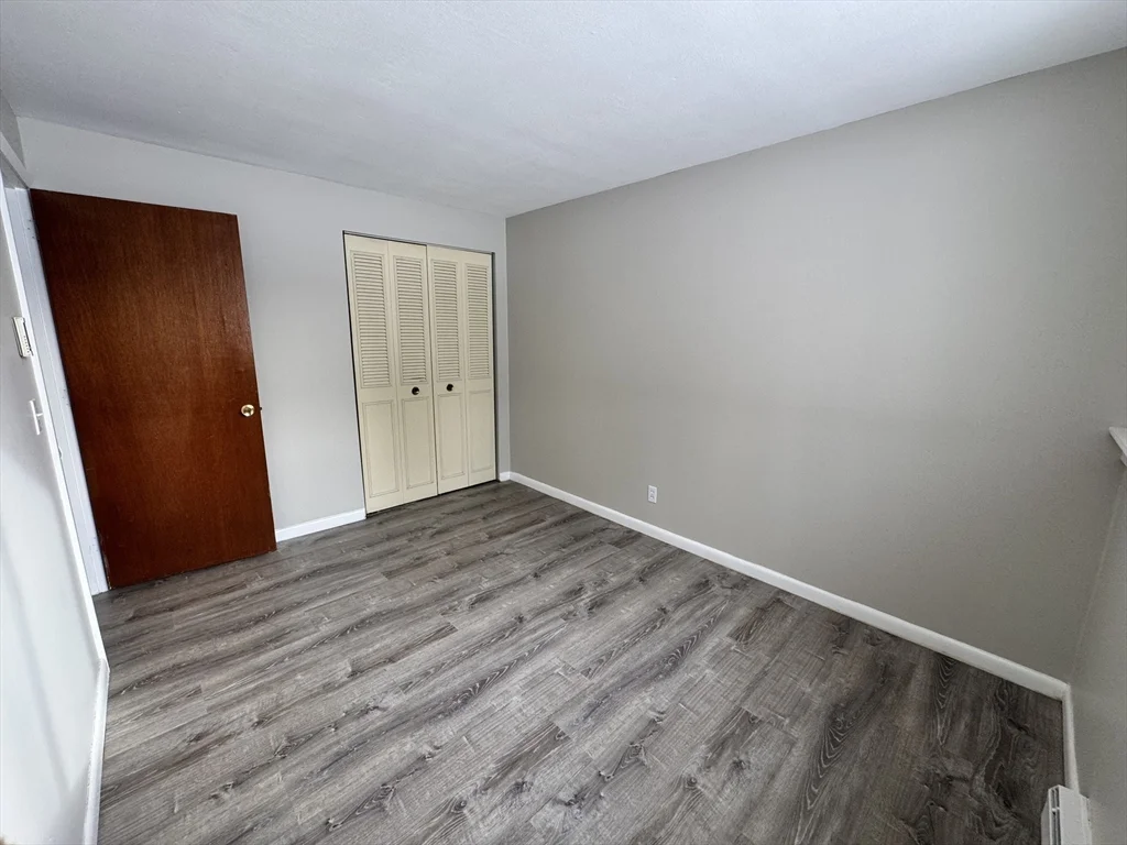 320 Elm St, Southbridge