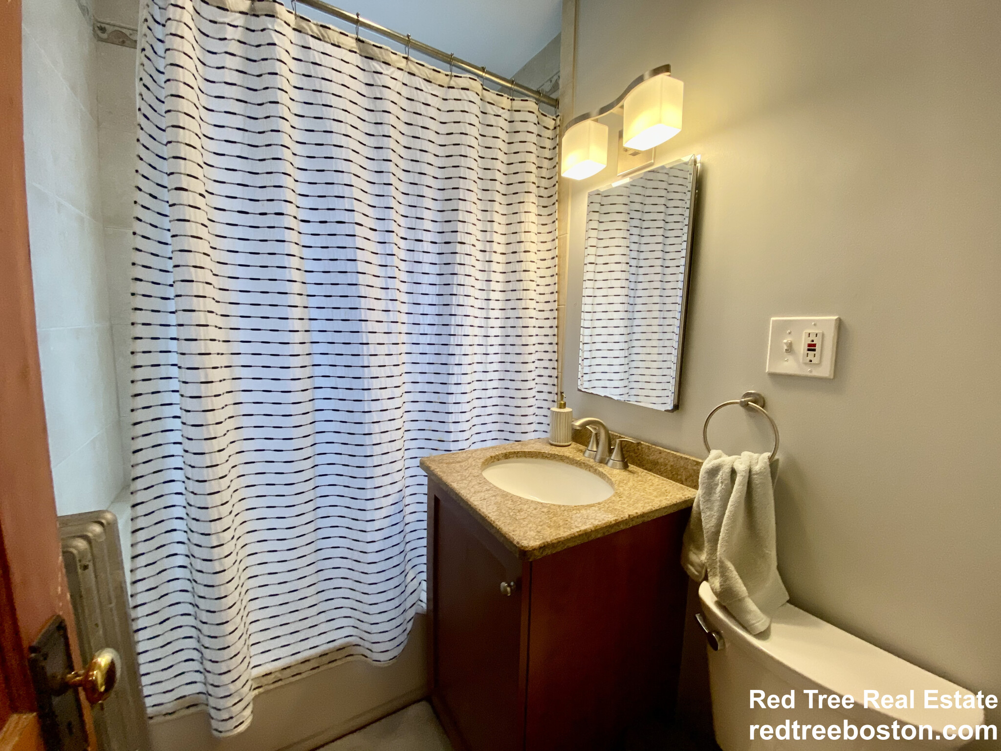 25 Saint Peter St, Jamaica Plain