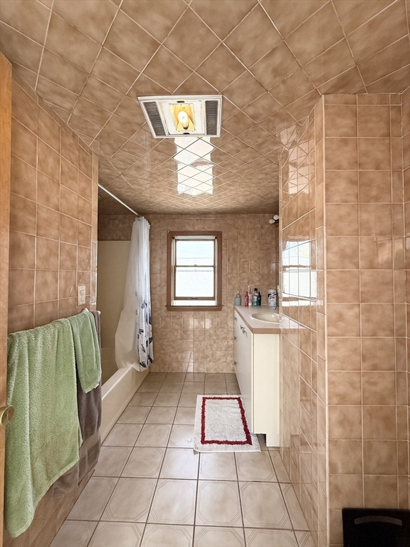 30 Templeton Pkwy, East Watertown