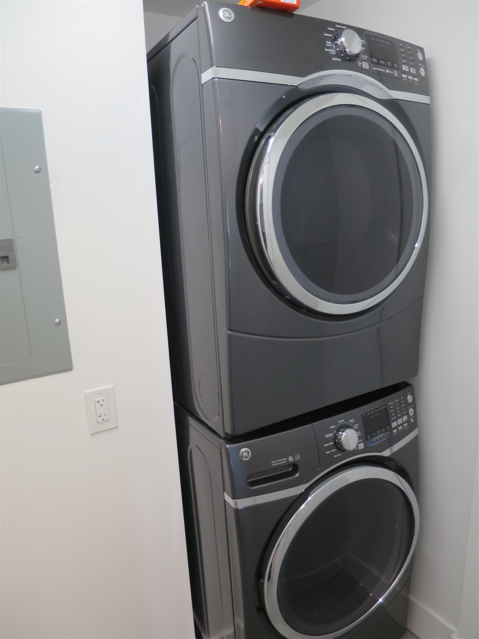 320 Beacon St, Ward Two