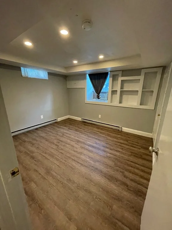17 Harding Ave, Waltham