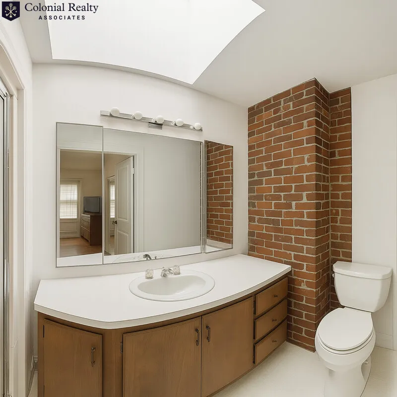 1715 Beacon St, Aspinwall Hill