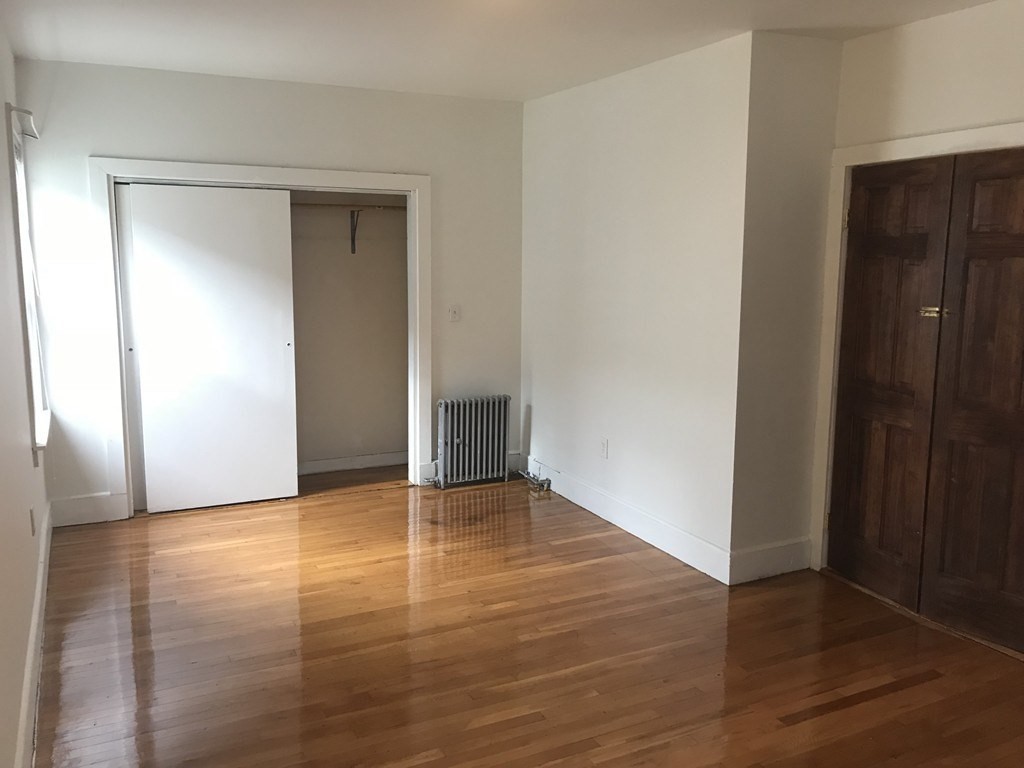 2 bed, 1 bath apartment for rent at 16 Creighton St Unit 3, Jamaica Plain — photo 6 of 13