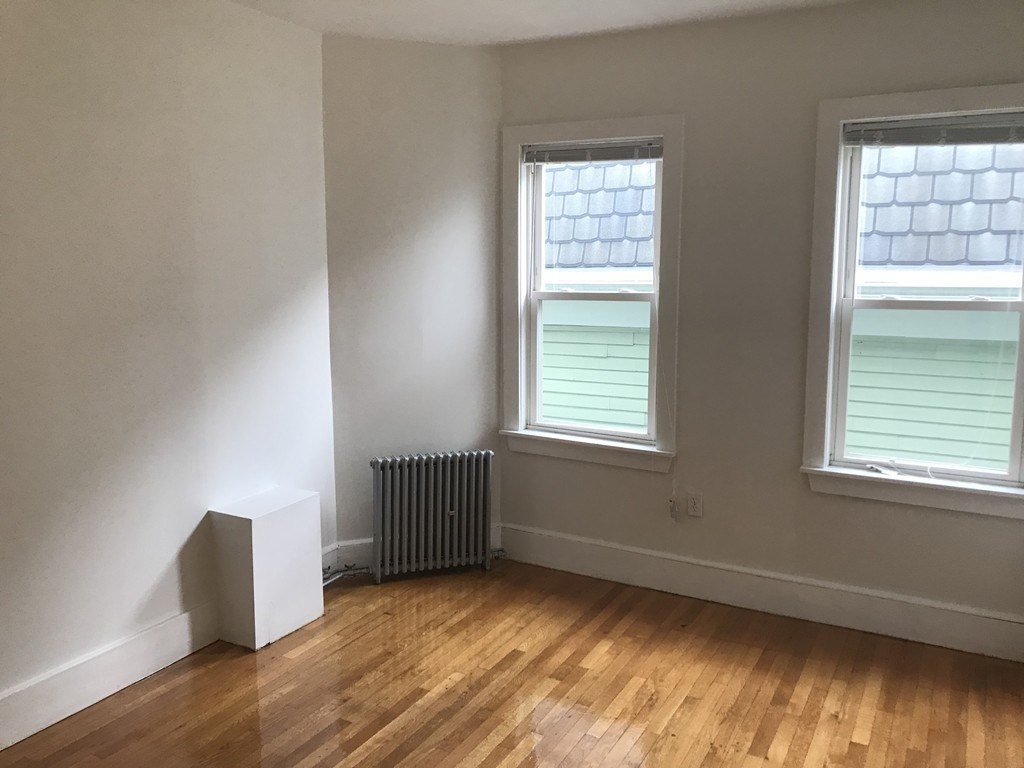 2 bed, 1 bath apartment for rent at 16 Creighton St Unit 3, Jamaica Plain — photo 12 of 13