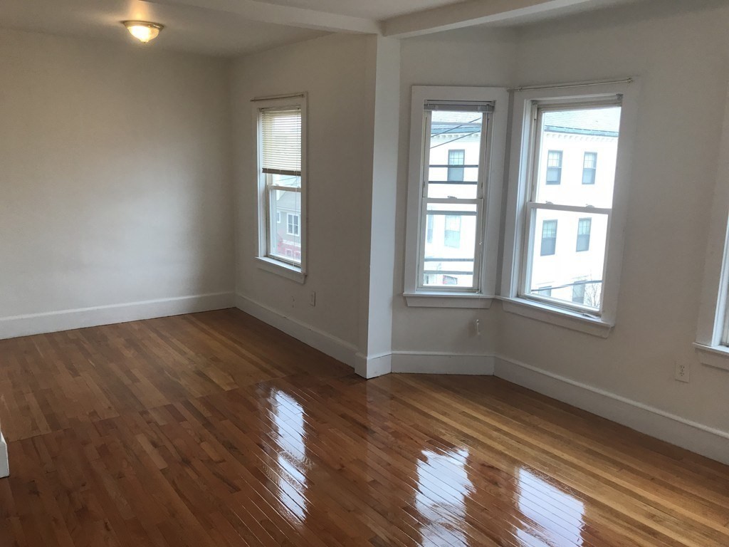 2 bed, 1 bath apartment for rent at 16 Creighton St Unit 3, Jamaica Plain — photo 3 of 13