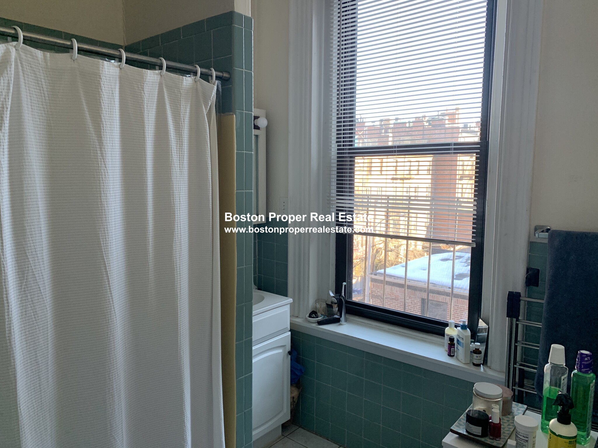 16 Hereford St, Back Bay