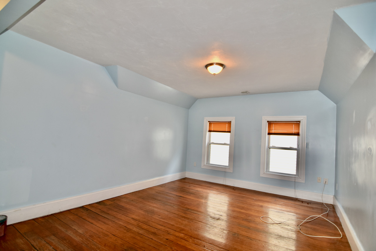 3 bed, 1 bath apartment for rent at 16 Normandy Unit 3, Dorchester — photo 4 of 12