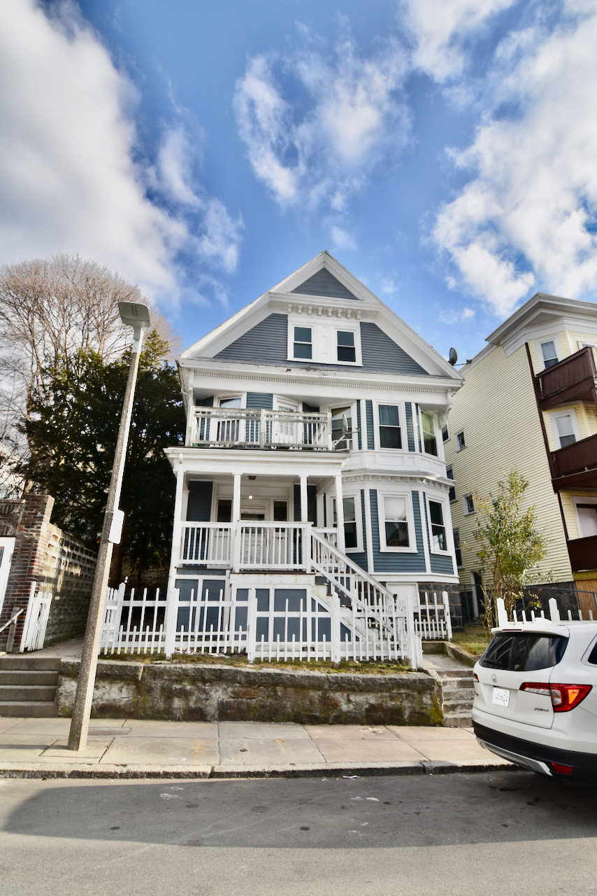3 bed, 1 bath apartment for rent at 16 Normandy Unit 3, Dorchester — photo 2 of 12