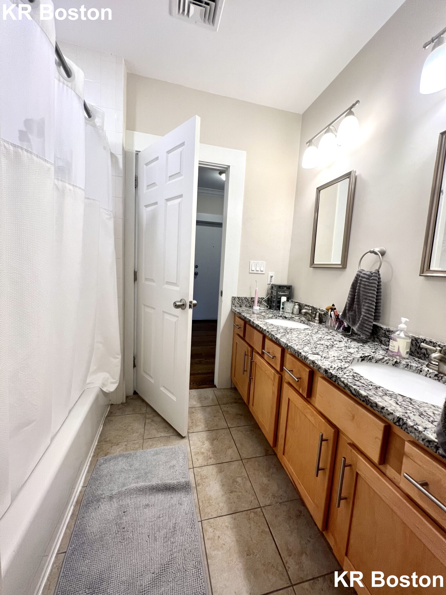 2 bed, 1 bath apartment for rent at 17 Short St Unit 3, Coolidge Corner — photo 1 of 4