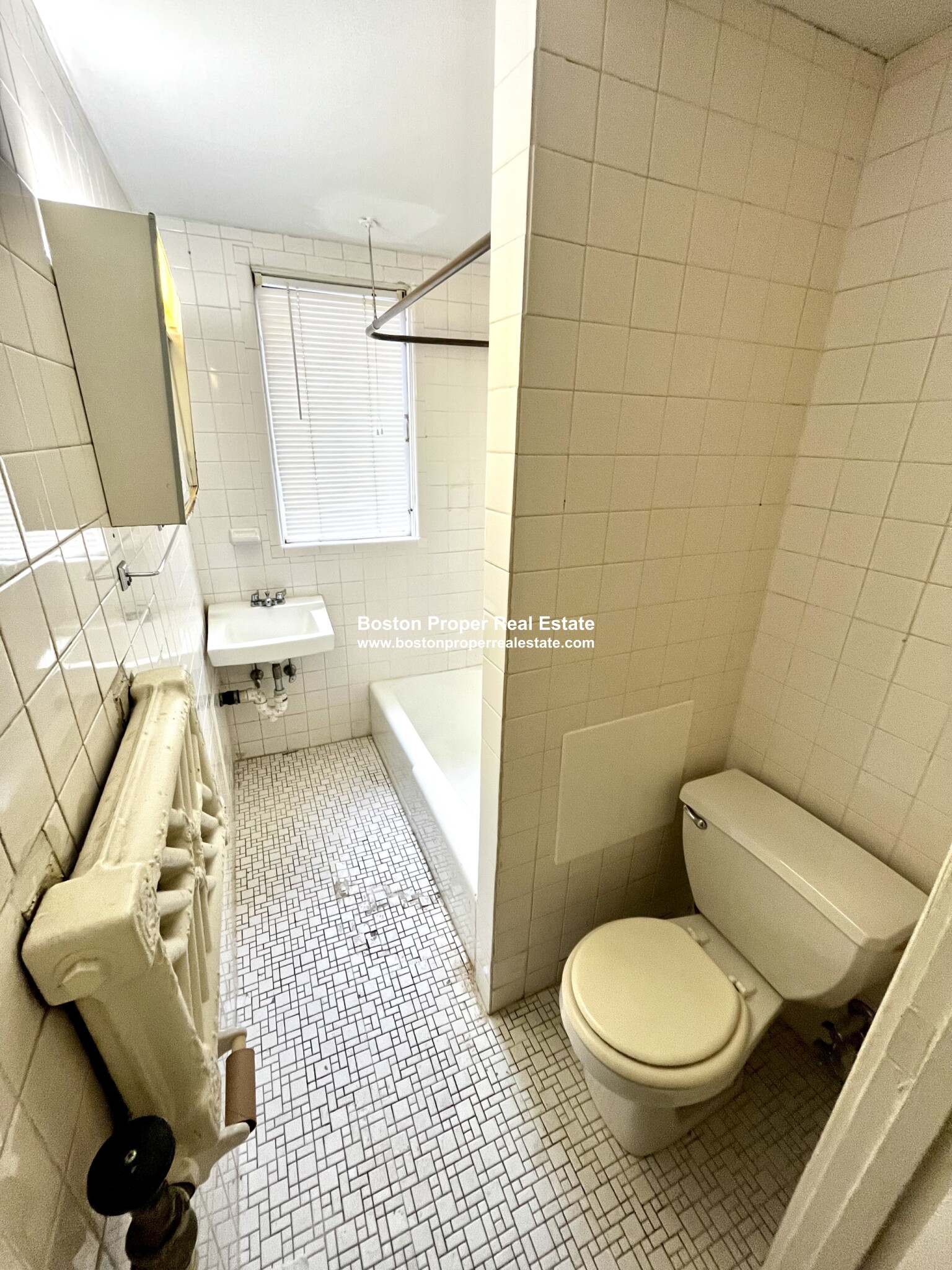 Studio bed, 1 bath apartment for rent at 16 Westland Ave Unit 504a, Fenway — photo 19 of 20
