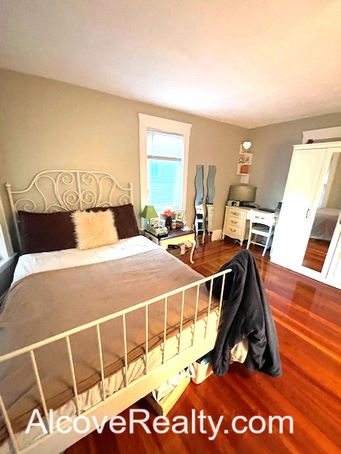 5 bed, 2 bath apartment for rent at 66 Simpson Ave Unit 1, Tufts — photo 15 of 22