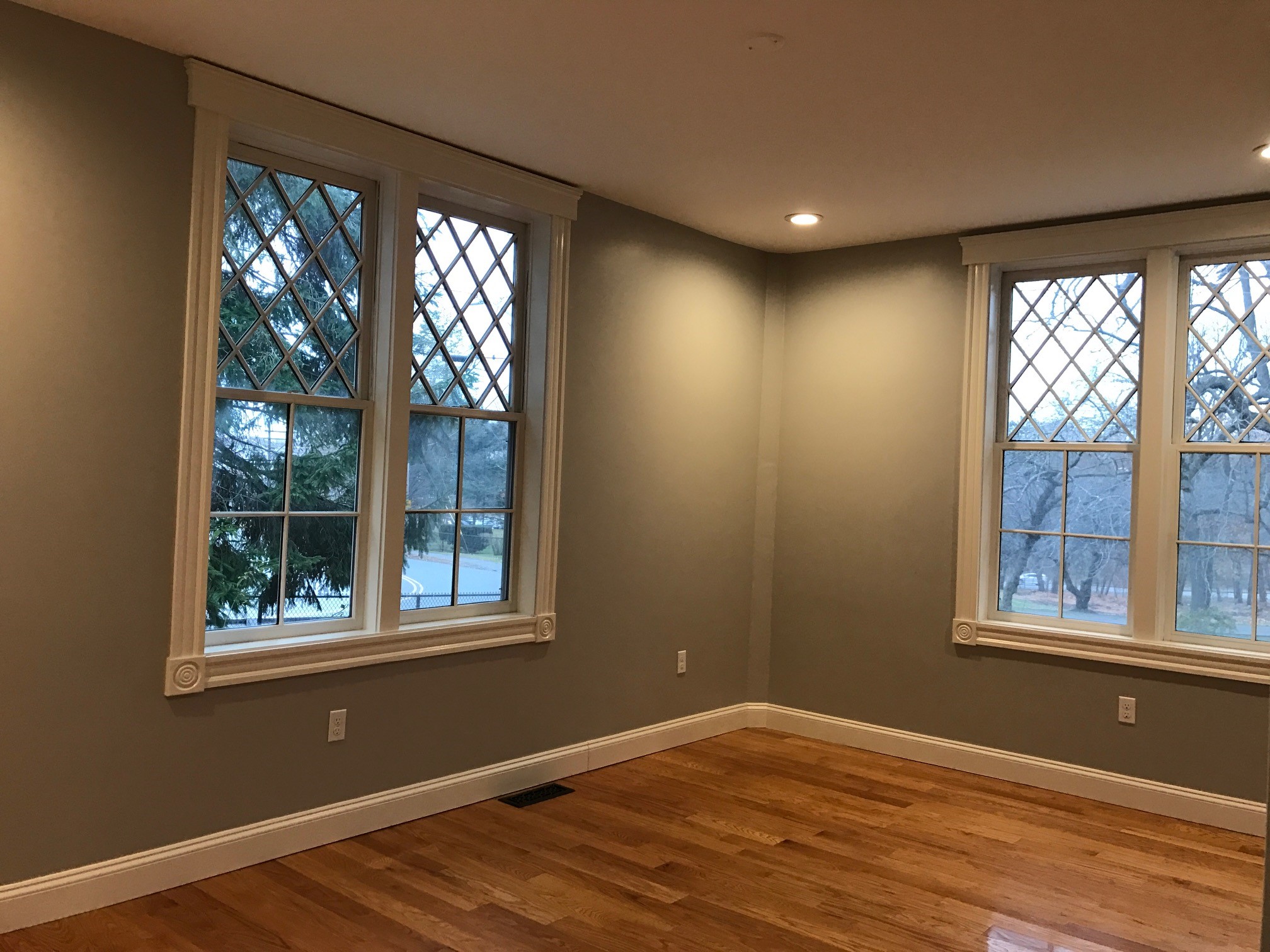 3 bed, 1.5 bath apartment for rent at 30 Grove Unit A, Salem — photo 6 of 21
