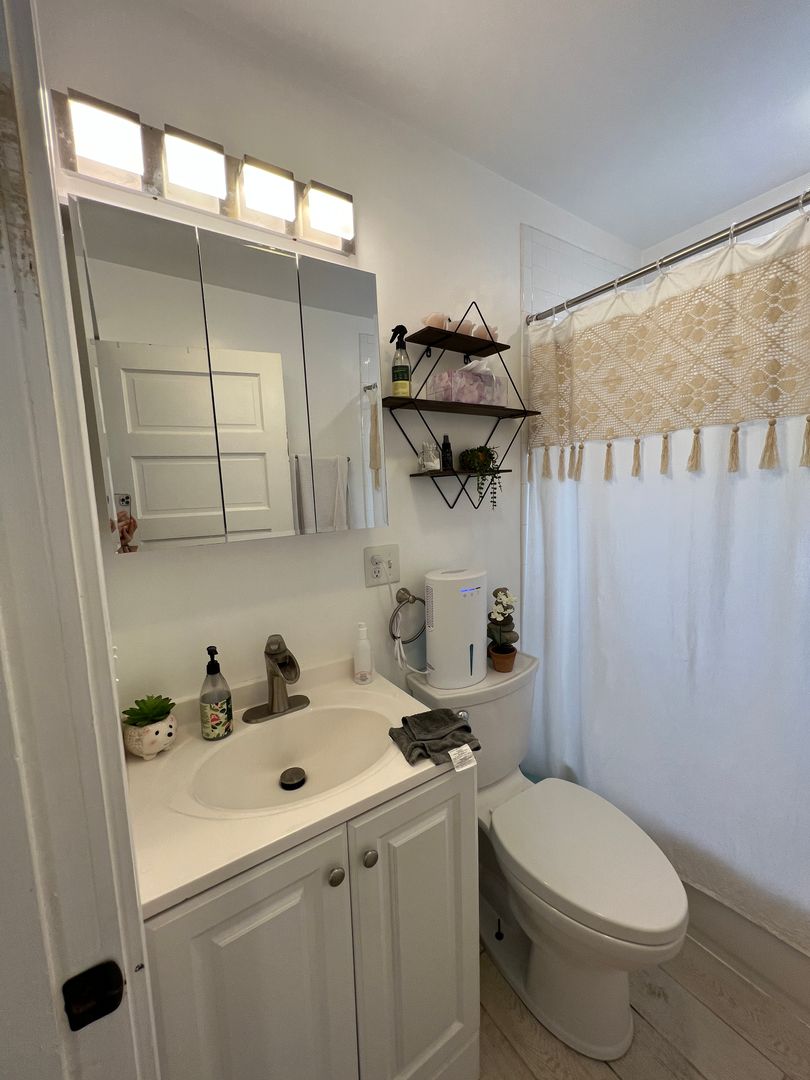 332 Beacon St, Ward Two