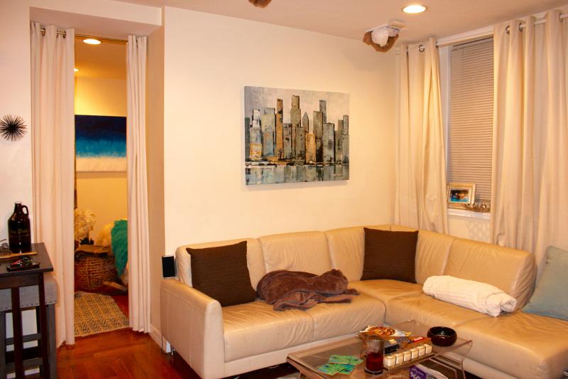 1 bed, 1 bath apartment for rent at 878 Beacon St Unit 4, Fenway — photo 4 of 6