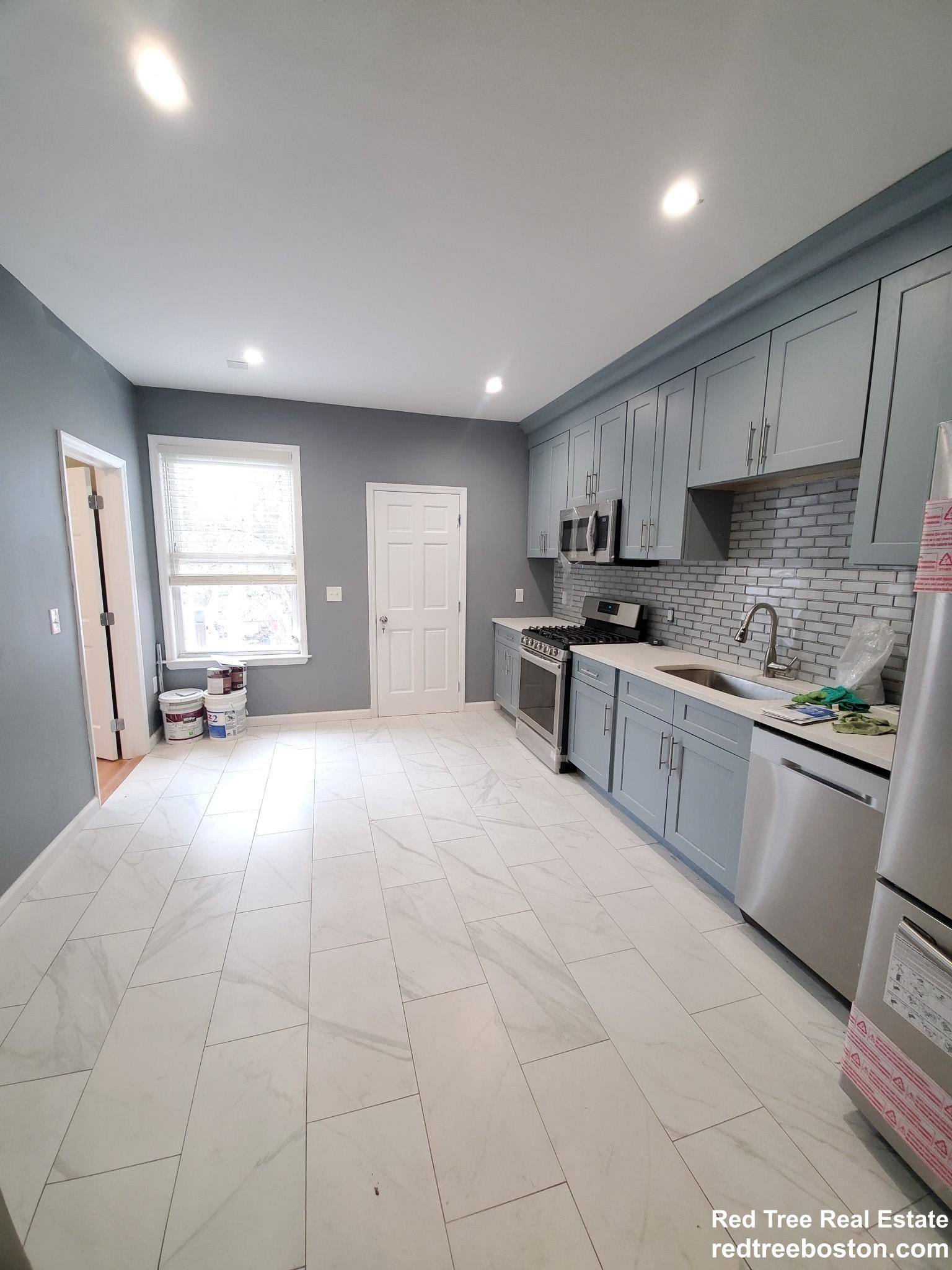 3 split bed, 2 bath apartment for rent at 294 Brookline St Unit Ma, Central Square — photo 11 of 23