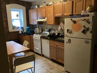 3 bed, 2 bath apartment for rent at 27 Fleet St Unit A, North End — photo 4 of 6