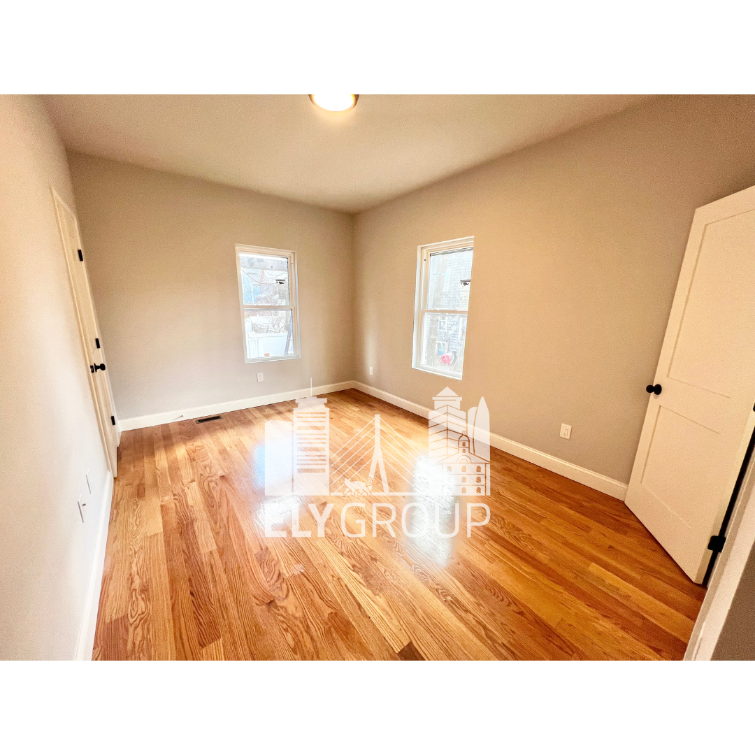 4 bed, 2 bath apartment for rent at 33 Lincoln St Unit 1, West Medford — photo 16 of 22