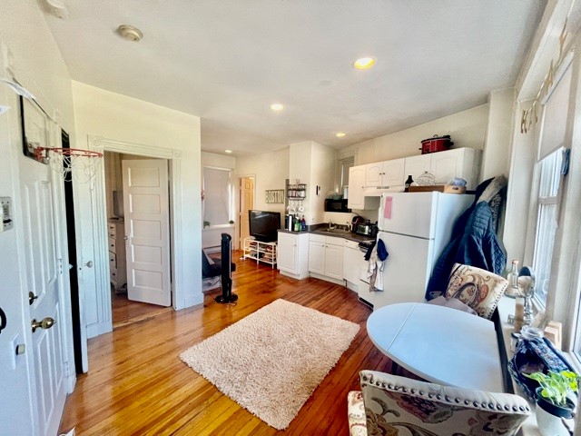 2 bed, 1 bath apartment for rent at 109 Charter St Unit 2, North End — photo 16 of 20