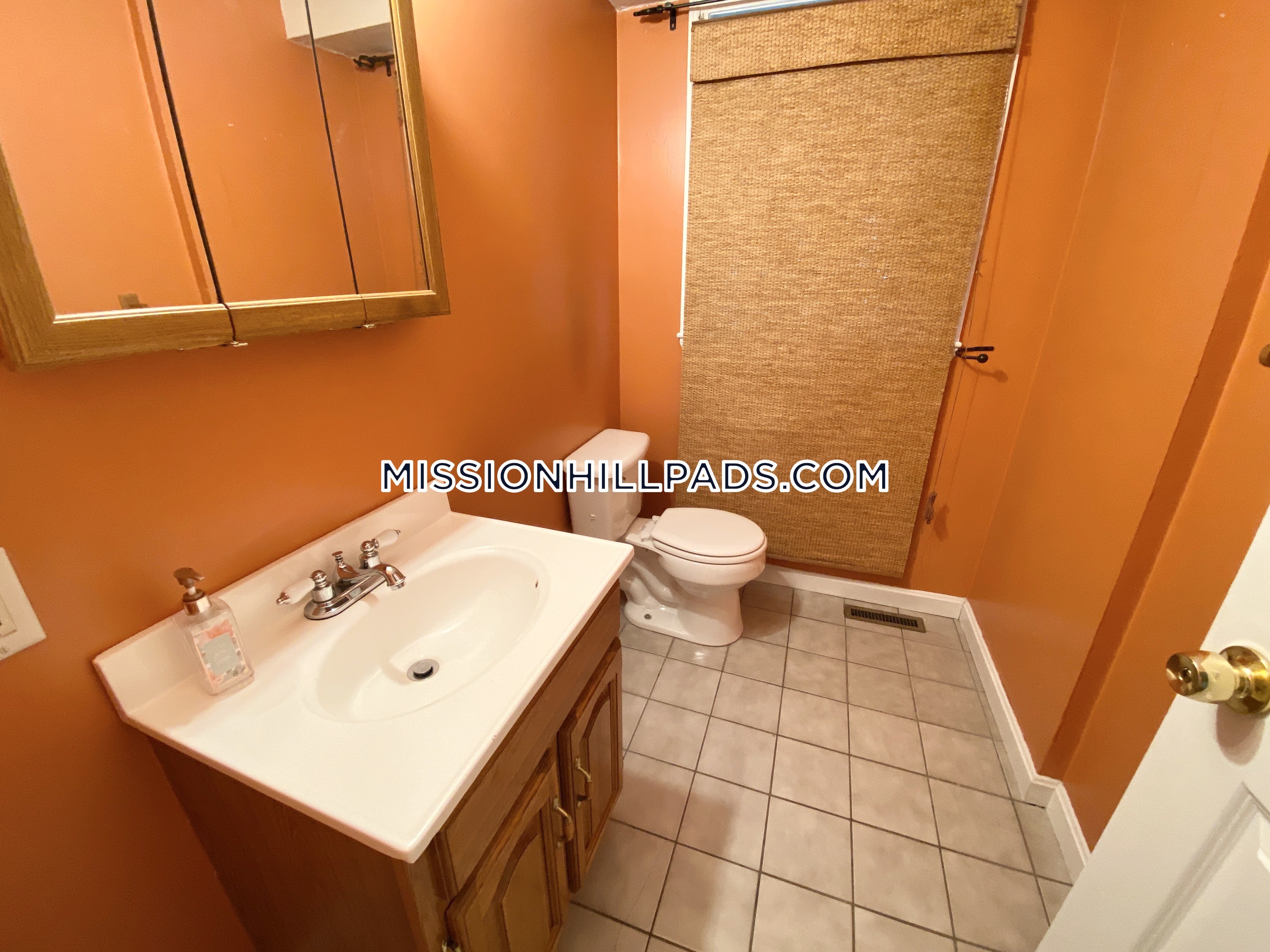 3 bed, 2.5 bath apartment for rent at 174 Calumet St Unit 1, Mission Hill — photo 12 of 32