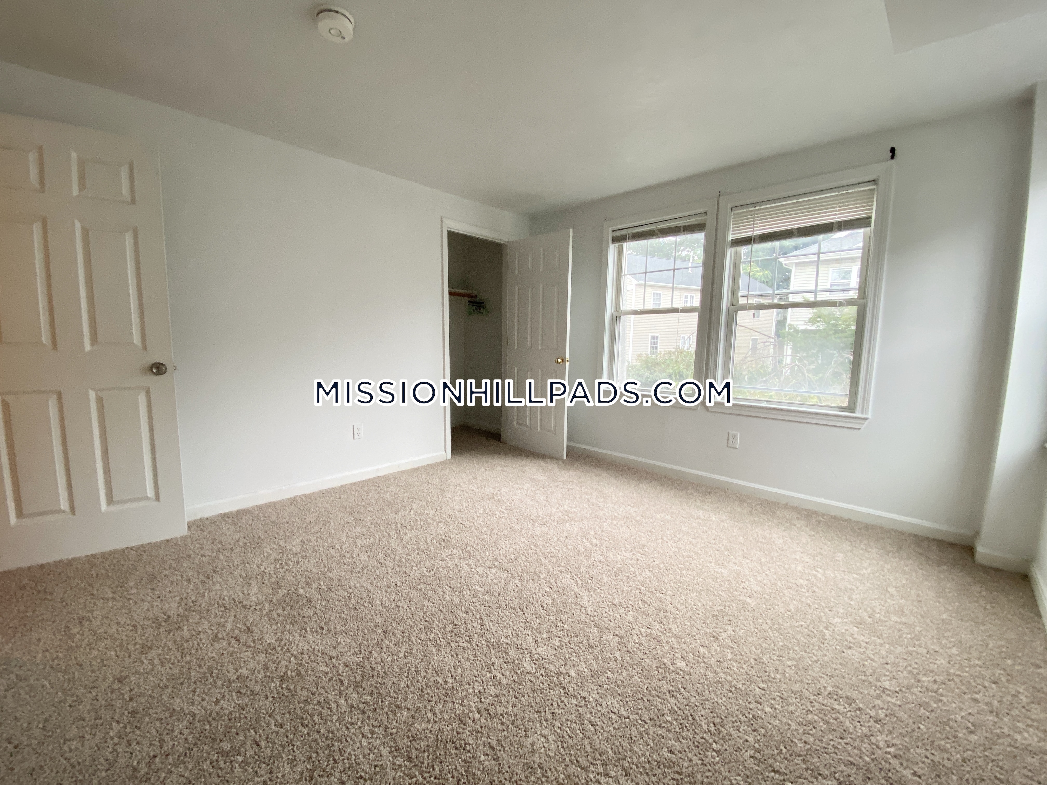 3 bed, 2.5 bath apartment for rent at 174 Calumet St Unit 1, Mission Hill — photo 23 of 32