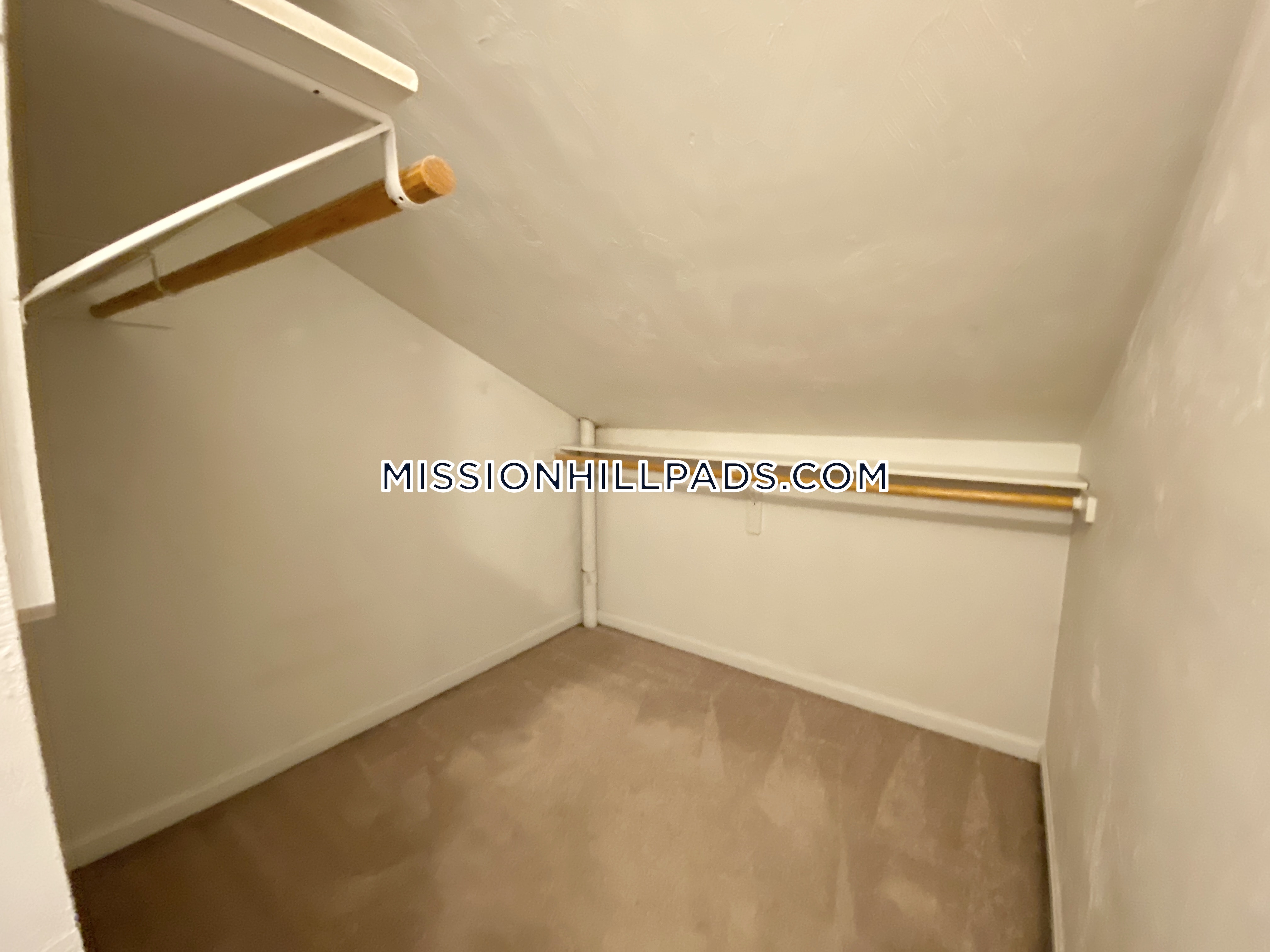 3 bed, 2.5 bath apartment for rent at 174 Calumet St Unit 1, Mission Hill — photo 28 of 32