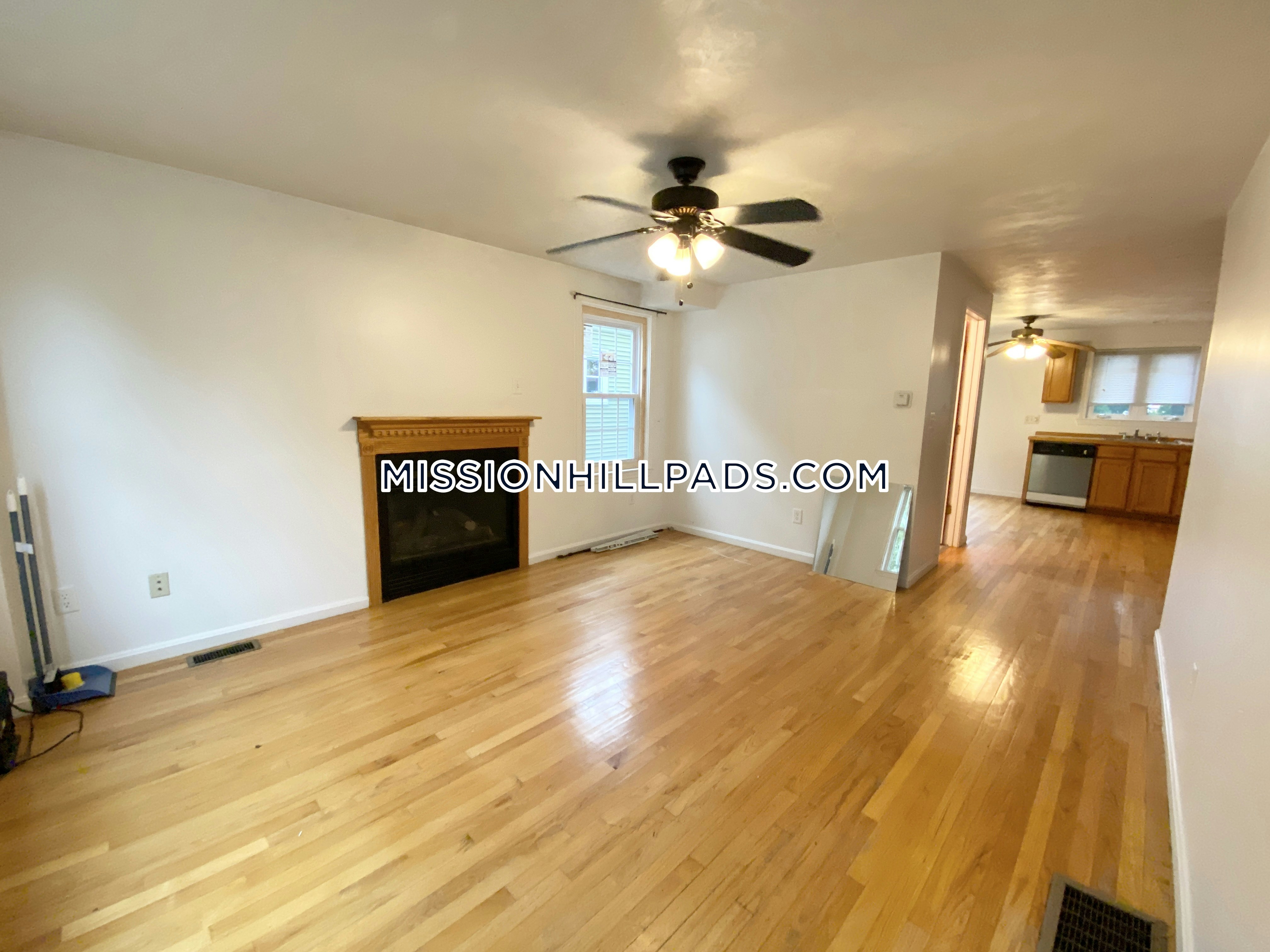 3 bed, 2.5 bath apartment for rent at 174 Calumet St Unit 1, Mission Hill — photo 14 of 32