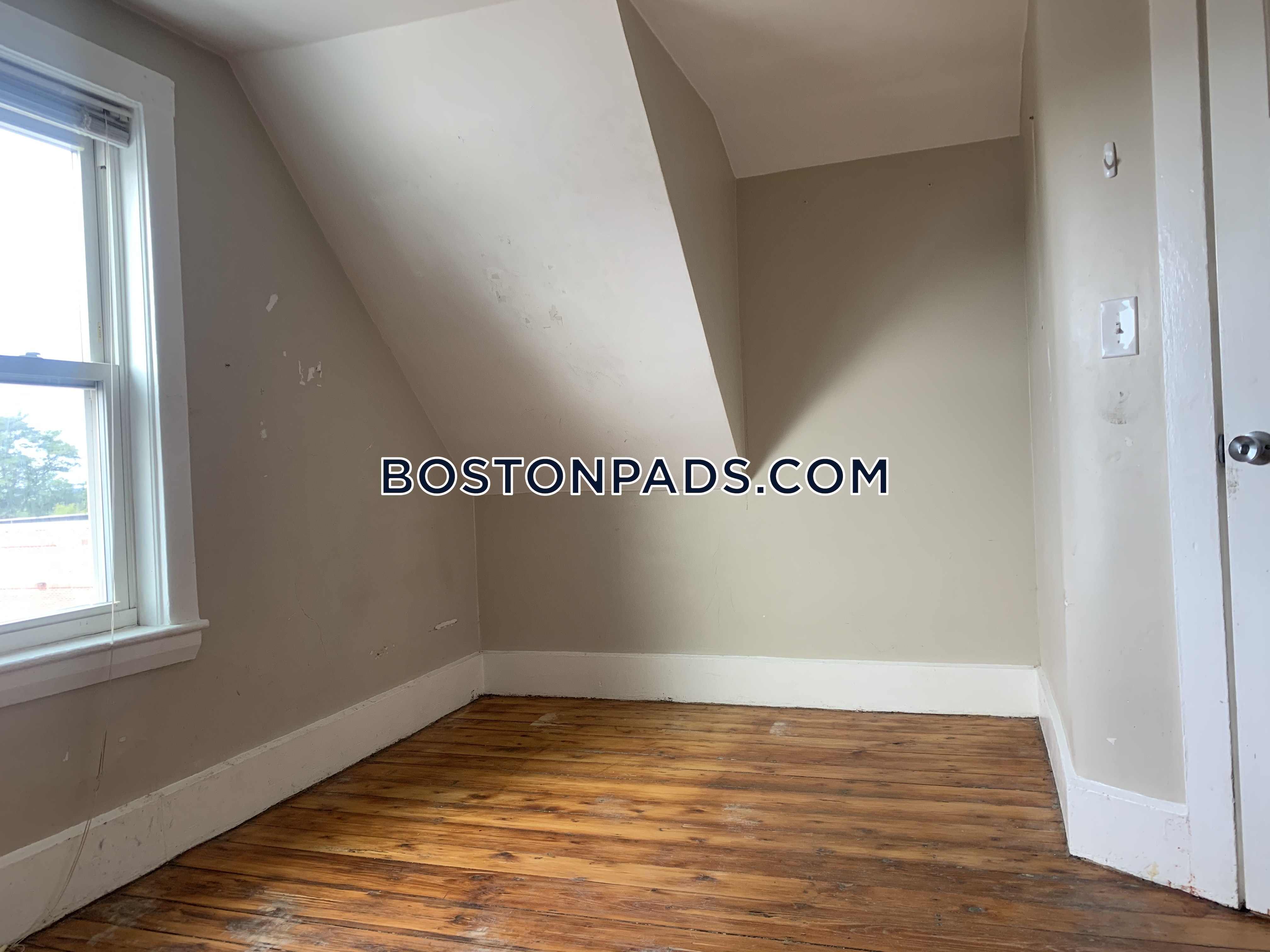 3 bed, 1 bath apartment for rent at 515 Medford St, Winter Hill — photo 11 of 38