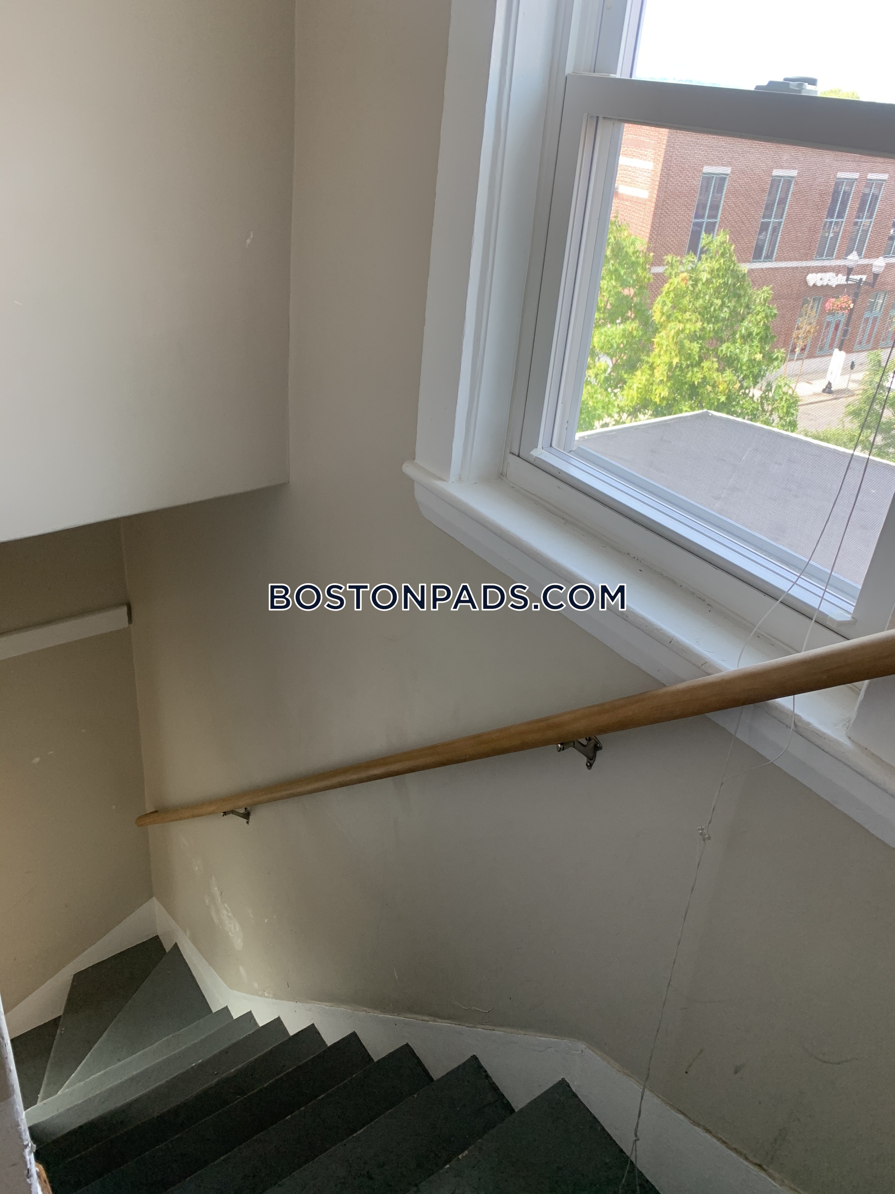 3 bed, 1 bath apartment for rent at 515 Medford St, Winter Hill — photo 13 of 38
