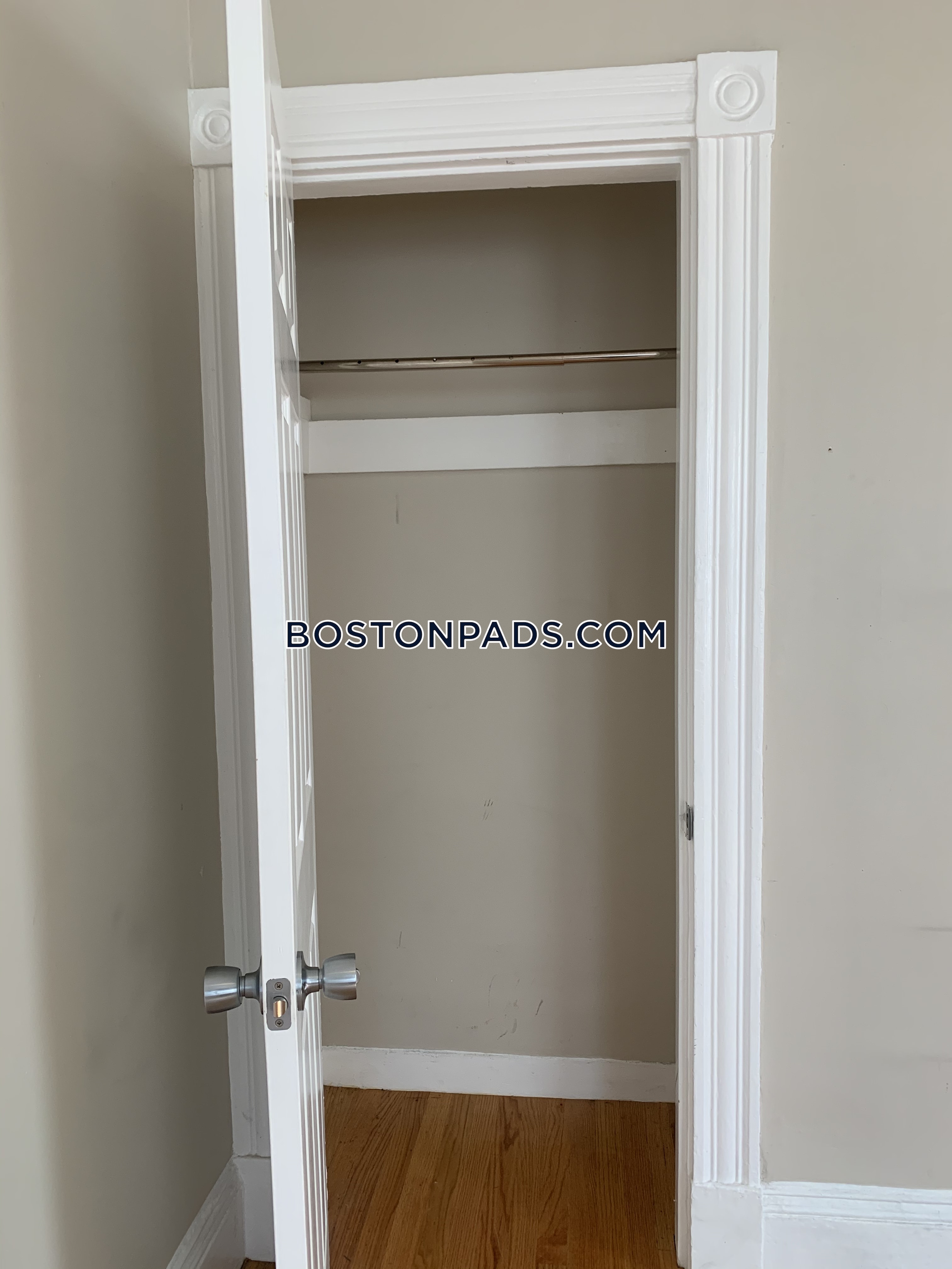 3 bed, 1 bath apartment for rent at 515 Medford St, Winter Hill — photo 17 of 38