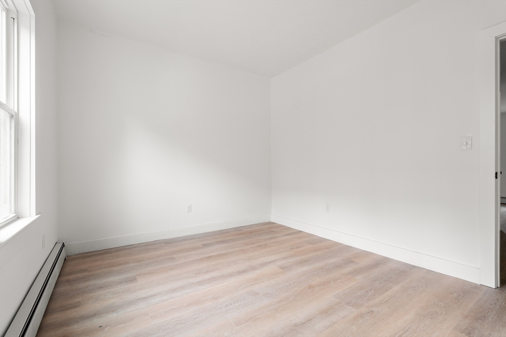 467 E 3rd St, South Boston